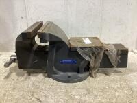 POWERFIST 8" FIXED BASE BENCH VISE