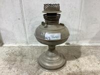 VINTAGE METAL LAMP
