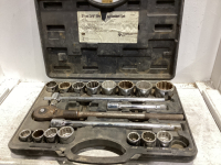 PERFORMANCE TOOL - 3/4 INCH DRIVE SOCKET SET