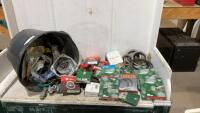BUCKET OF VARIOUS OIL/WHEEL SEALS