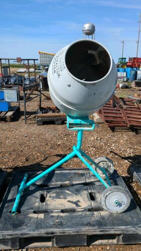 Minuteman Concrete Mixer