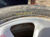 235/65R17 108S - (4) BLIZZAK BRIDGESTONE TIRE W/ 5-BOLT RIMS