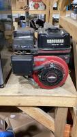VANGUARD BRIGGS + STRATTON 7.5 HP GAS MOTOR