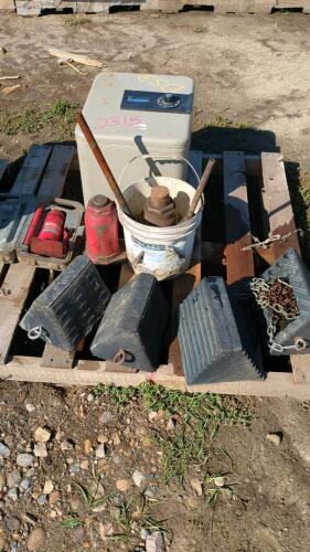 Sentry Safe, Bottle Jacks, Chock Blocks