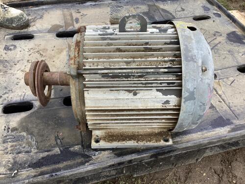 AC MOTOR