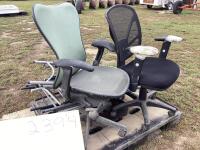 PALLET OF FOLDABLE CHAIRS & OFFICE CHAIRS