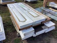 (14) MIXED CLOSET DOORS