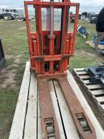 Electric forklift