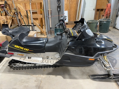 2003 Arctic Firecat snowpro 700 snowmachine