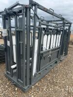 Tough built, cattle squeeze Chute /Parallel axle/10 feet long