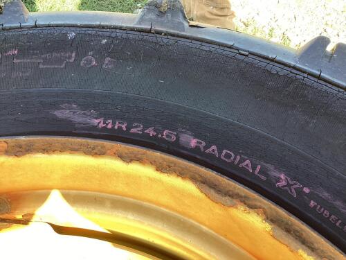 11R24.5 - (2) MICHELIN PIVOT TIRES W/ 9-BOLT RUSTED RIMS