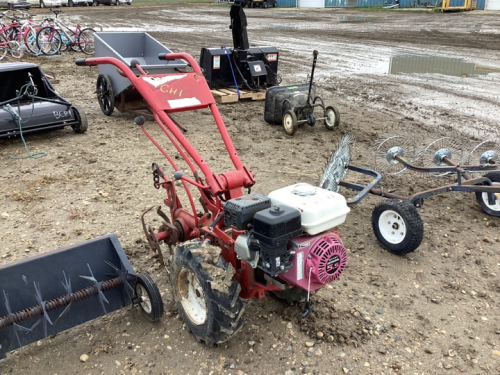 Troy BILT Rear tine ROTOTILLER