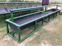 LIVESTOCK FEEDER 14' X 26"
