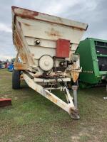 Mixer Feed Wagon