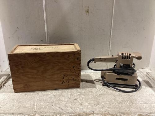 BLACK & DECKER CORDED FINISHING SANDER