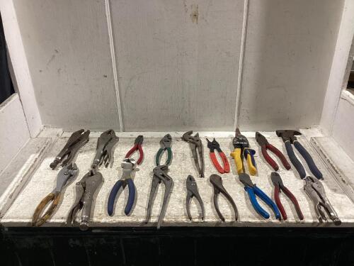 PLASTIC CONTAINER OF ASSORTED PLIERS W/ VISE GRIPS