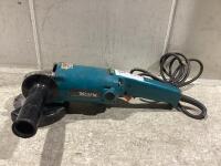 MAKITA CORDED ANGLE GRINDER
