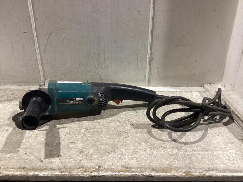 MAKITA CORDED ANGLE GRINDER