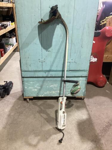 STIHL FE-55 ELETRIC STRING TRIMMER