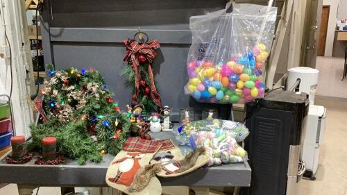 BLUE TOTE W/CHRISTMAS + EASTER DECOR ITEMS