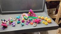 FLAT W/ASSORTED TOYS - MINNIE MOUSE, ARIAL, DUCKS, DOLPHINS, CRABS