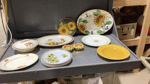 (2) FLATS W/ SUNFLOWER + FALL COLOURED PLATES + CANDLE HOLDERS