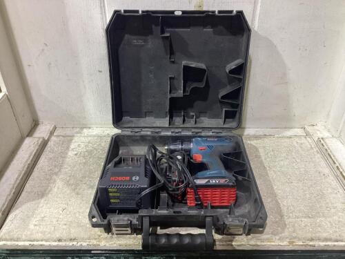 DEWALT TOOL CASE W/ BOSCH DRILL SET