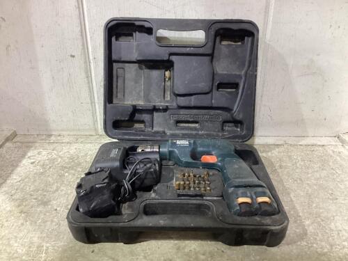 BLACK & DECKER DRILL SET