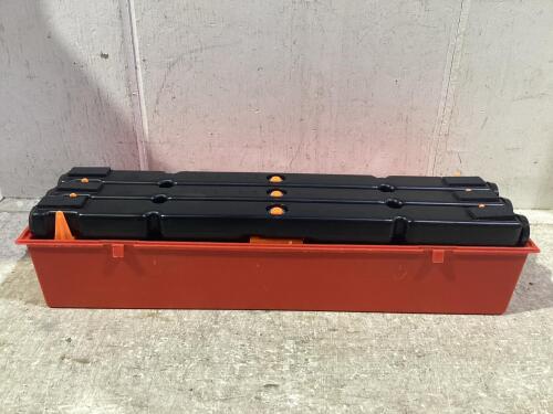 WARNING TRIANGLE FLARE KIT