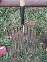 Large Pitch Fork