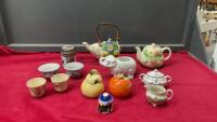 COLLECTION OF VINTAGE. PORCELAIN & CERAMIC ITEMS - SMALL SPICE JAR IS A GOEBEL