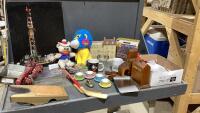 (2)BOX W/OIL RIG PICTURE, OLYMPIC BEAR, POOL ELEVATOR, INDIANA JONES COLLECTOR CARDS