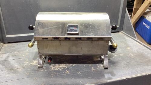 STAINLESS STEEL TABLE TOP BBQ - PROPANE