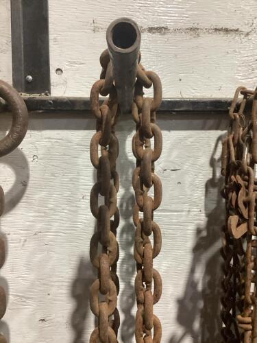 RUSTED HOOK CHAINS 270"