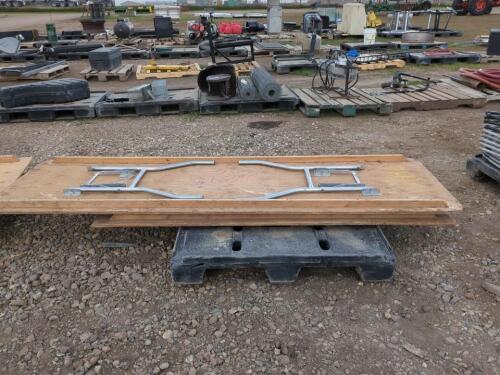 2 Foldable Tables