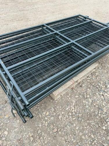 Stack of 11 new sheep, Panels/damaged in Shipping/bidding per panel