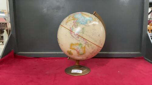 GLOBEMASTER GLOBE ON METAL STAND