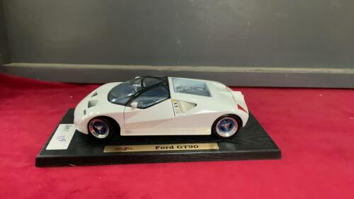 MAISTO MOUNTED DIE CAST COLLECTOR CAR - FORD GT90