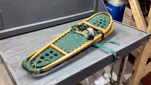 WINTER HIKER SNOW SHOES