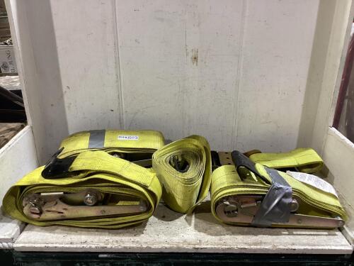 SHOP BOX OF RATCHET STRAPS