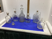 LIQUOR BOTTLES-DECANTERS