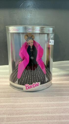 COLLECTIBLE LIMITED EDITION 1998 HOLIDAY BARBIE IN ORIGINAL BOX