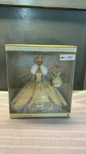 COLLECTIBLE LIMITED EDITION 2000 HOLIDAY BARBIE IN ORIGINAL BOX