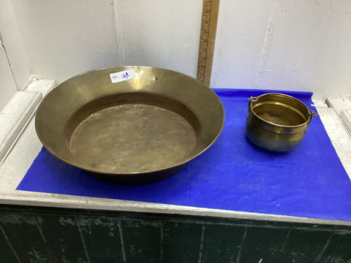 GOLD PAN AND BRASS POT