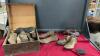 COBBLERS BOX - VARIETY OF SHOE FORMS IN WOODEN BOX