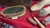 COBBLERS BOX - VARIETY OF SHOE FORMS IN WOODEN BOX - 5