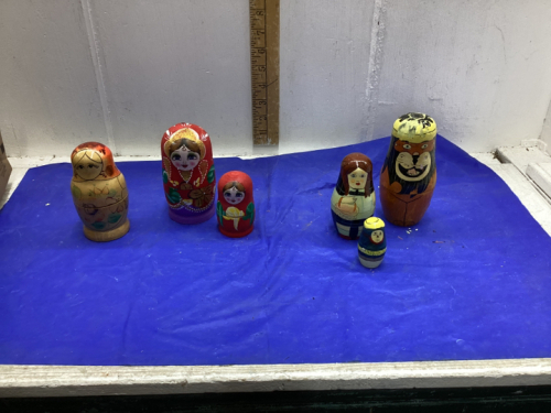 NESTING DOLLS. LOOSE PAINT