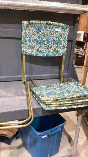 (4) TV TRAYS