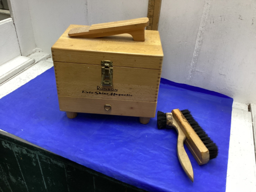 SHOE SHINE KIT