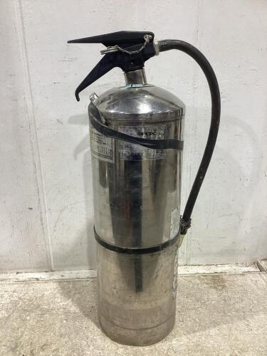 WATER EXTINGUSHER
